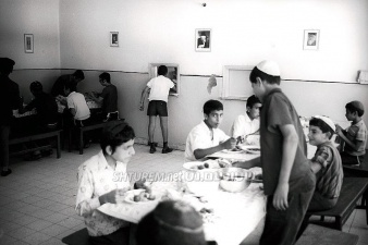 חדר האוכל בישיבה