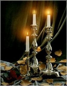 נרות שבת.jpg
